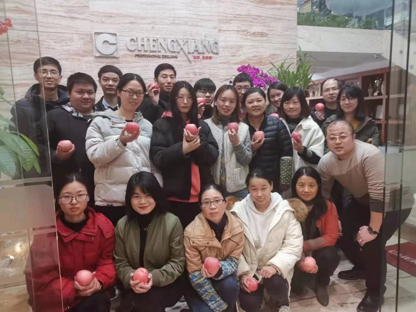 風勁帆滿圖新志，砥礪奮進正此時